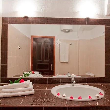 Отель Caldera Romantica 3*